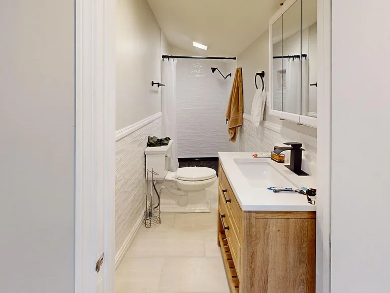 815 State St #3 — Photo 10