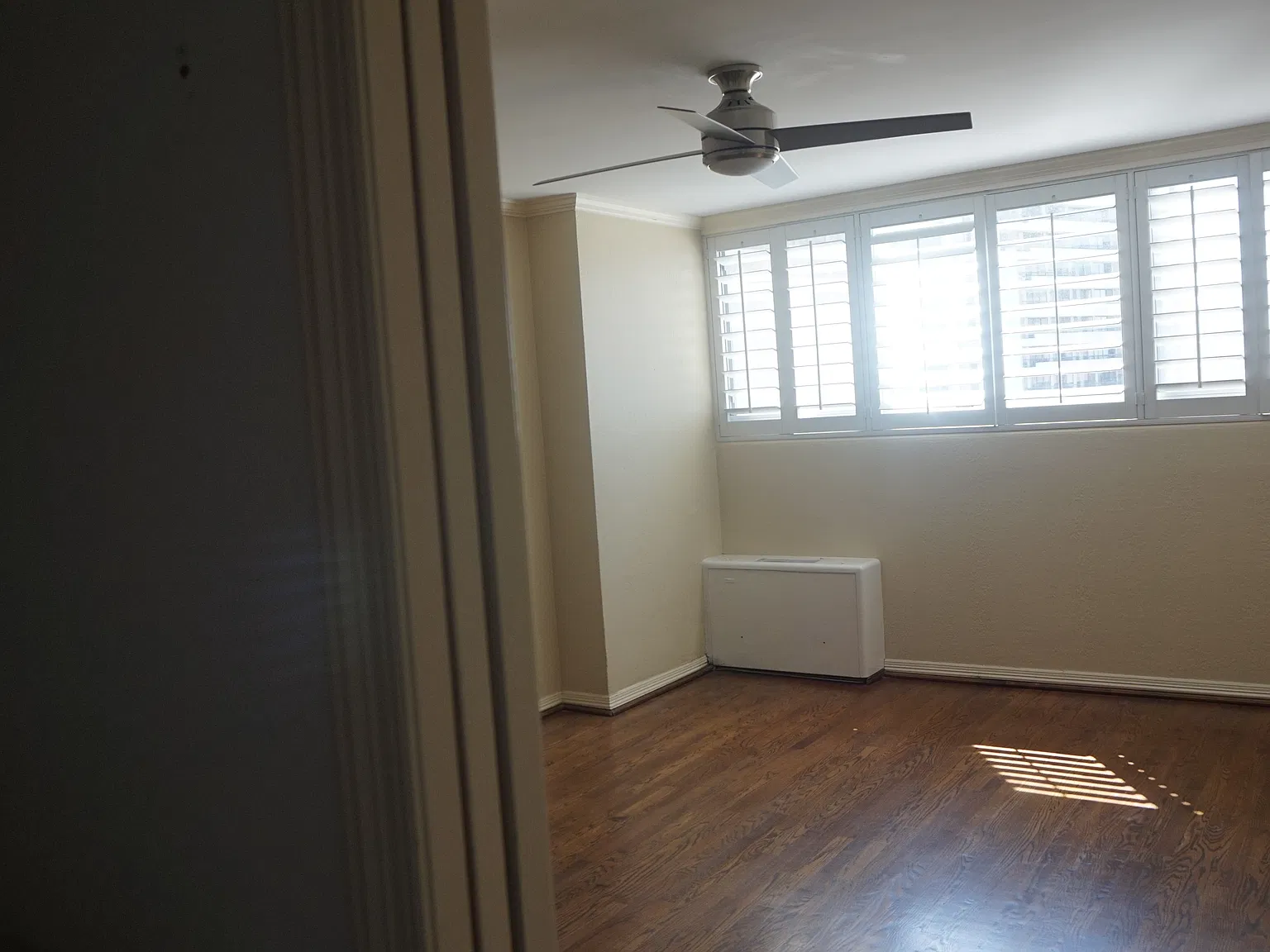 3883 Turtle Creek Blvd — Photo 3
