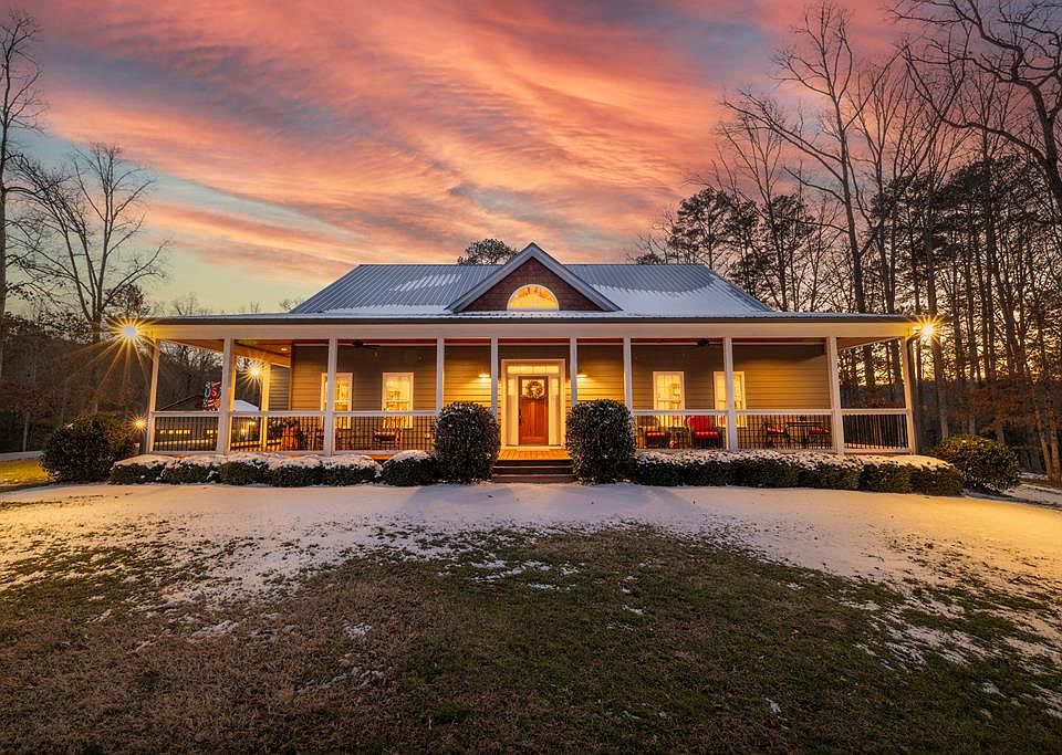 1st image of 638 Farmer Cir