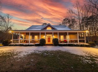 638 Farmer Cir, Mineral Bluff, GA 30559