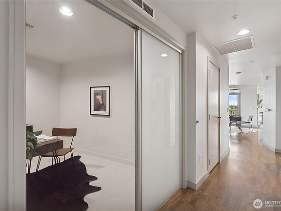4th image of 10650 NE 9th Place #1526
