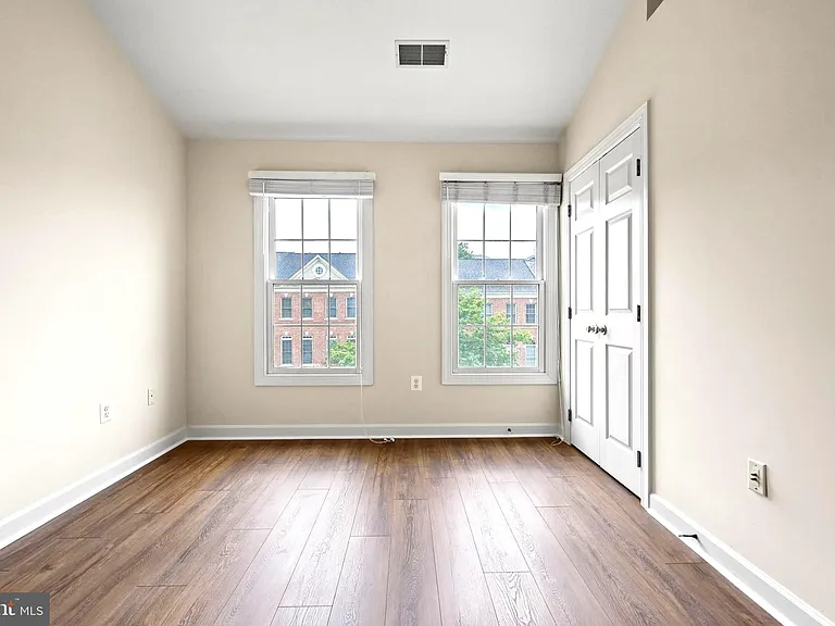 4519 Fair Valley Dr — Photo 30