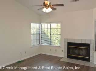 4925 W Victor Ct, Visalia, CA 93277