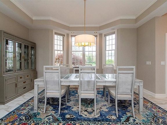 5th image of 4174 Fox Meadow Dr