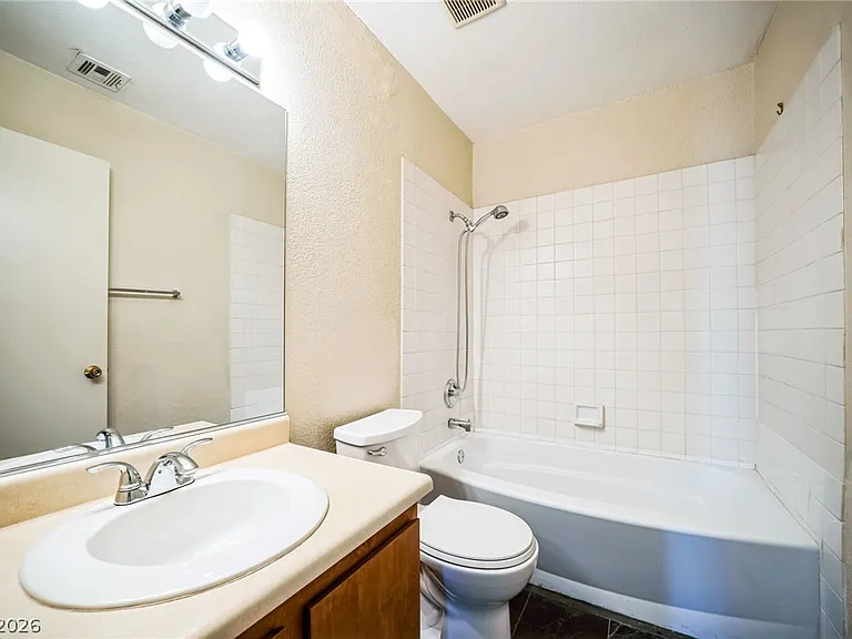 2654 Bryandouglas Dr #D — Photo 12