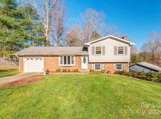 23 Auburndale Dr, Asheville, NC 28806