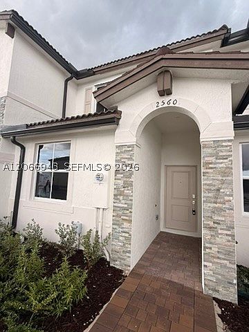 1st image of 2560 SE 25th Rd 2560