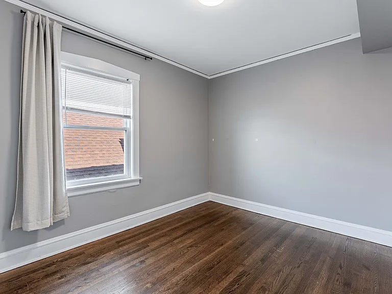 5449 W Melrose St #2 — Photo 17
