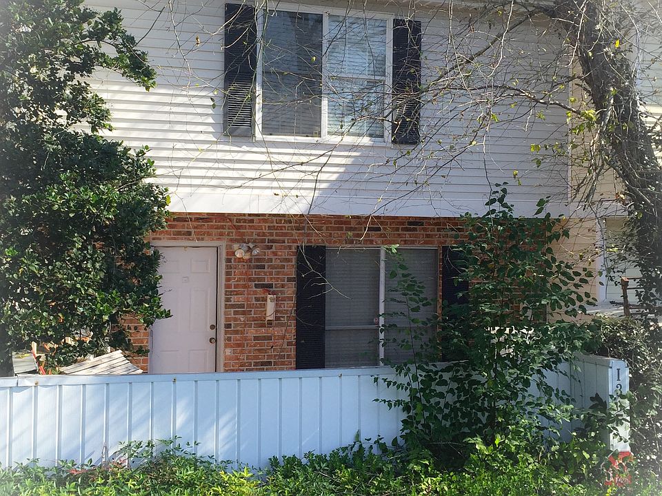 1st image of 130 Mimosa Place #F