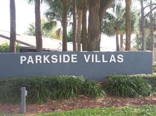 7217 Parkside Villas Dr, St Petersburg, FL 33709