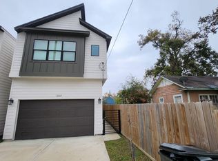 126 Amundsen St #A, Houston, TX 77009