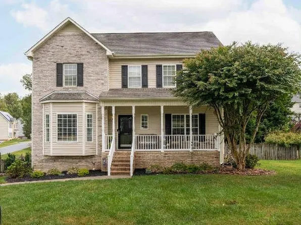 105 Honeyridge Ct, Lewisville, NC 27023
