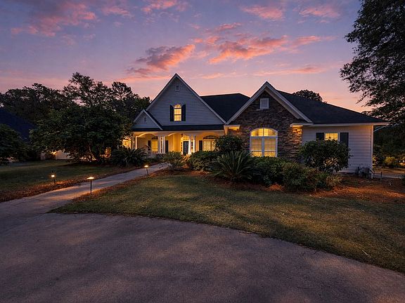 4th image of 4215 Oak Forest Dr