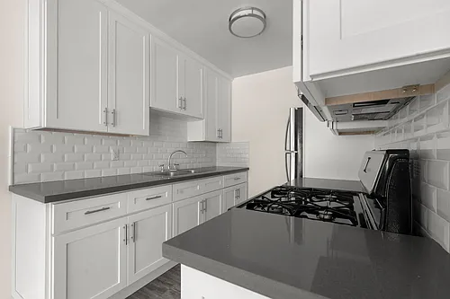 7518 LEXINGTON Photo 1 7518 LEXINGTON Photo 1