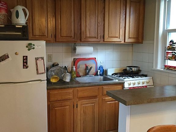5th image of 537 W Ferry APT 2