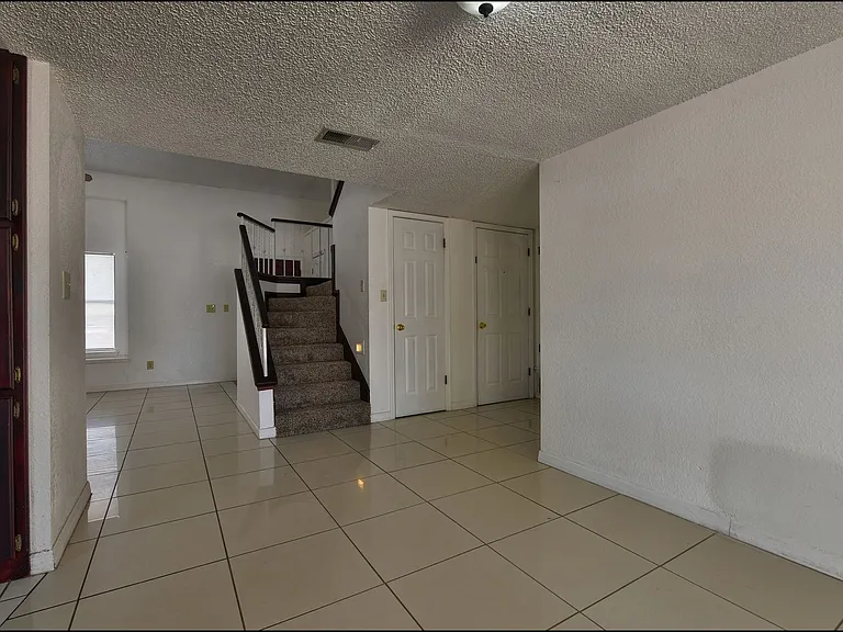 695 Bluff Canyon Cir — Photo 13
