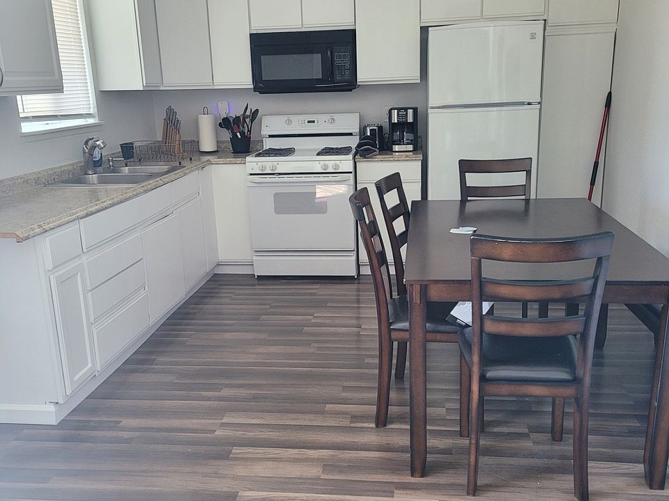 1st image of 805 Grinnel Ave #4