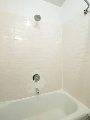 Rented by City Connections Realty | media 6