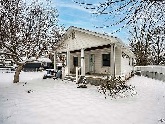2nd image of 9734 Diamond Dr