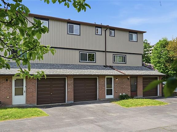 2nd image of 65 Mount Albion Rd #2