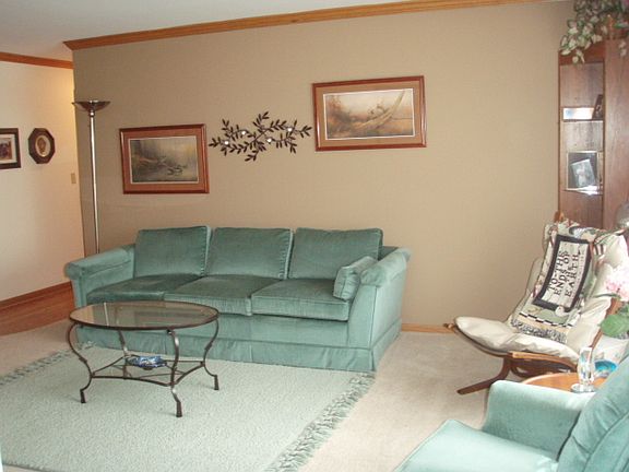 2nd image of 13 Saint Moritz Dr Unit 102