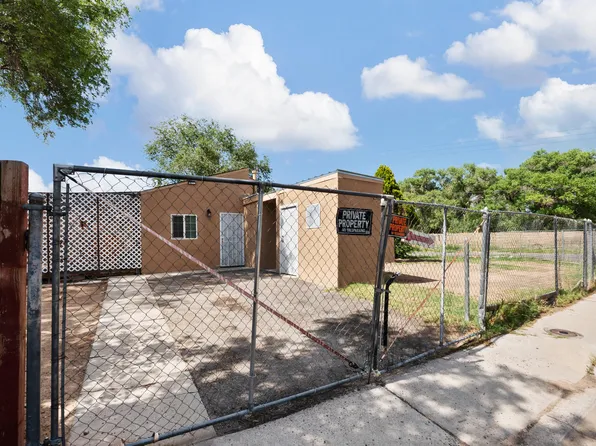 147 Sunset Pl SW, Albuquerque, NM 87105