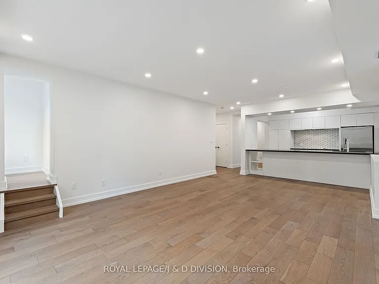 314 Lonsdale Rd #4 — Photo 8