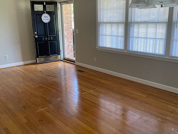 Entrance to the living/dining room