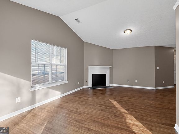 5th image of 1619 Sweetgum Hl