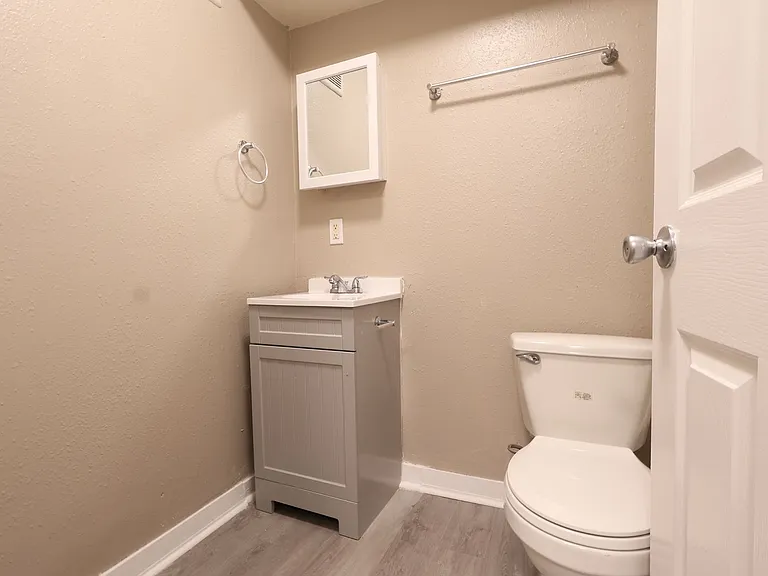 3021 Pestalozzi St #105 — Photo 9