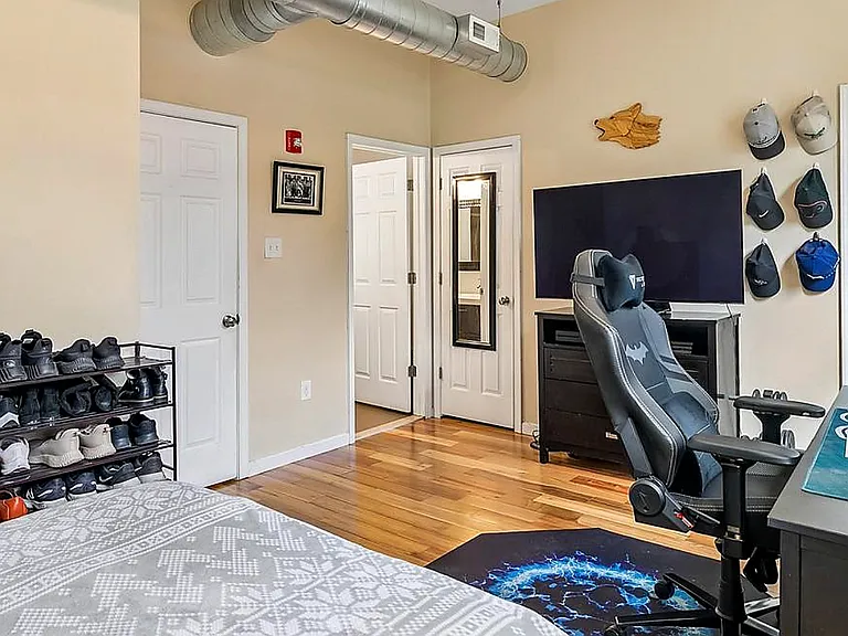 413 Fairmount Ave #2 — Photo 10