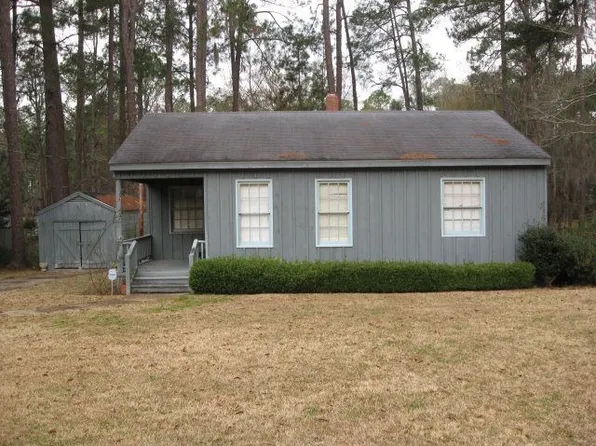 1216 11th St SW, Moultrie, GA 31768