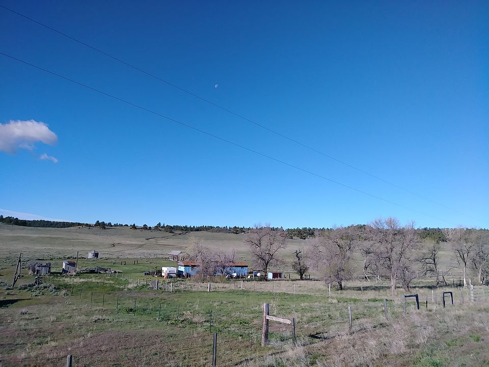 2nd image of 294 S Glendo Hwy