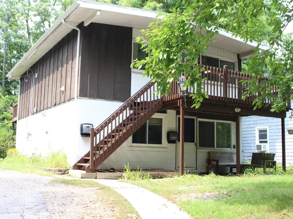 1321 Pontiac Trl, Ann Arbor, MI 48105