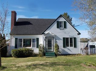 142 Fort Hill St, Fort Fairfield, ME 04742