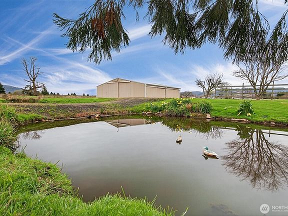 3rd image of 211 S Welcome Slough Road