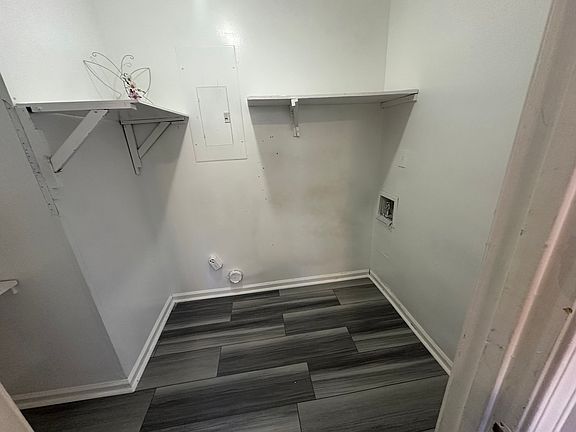2nd image of 825 Indian Lake Dr