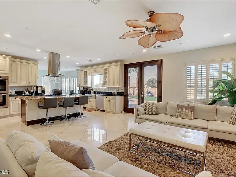3541 Winter Wren St — Photo 9