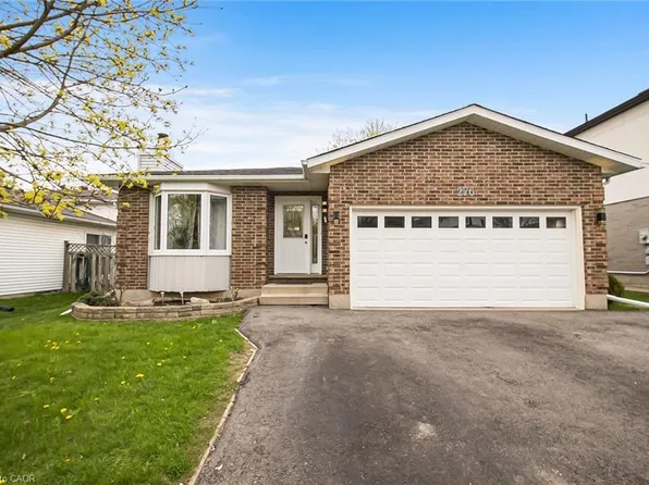 276 Biehn Dr, Kitchener, ON N2R 1B2