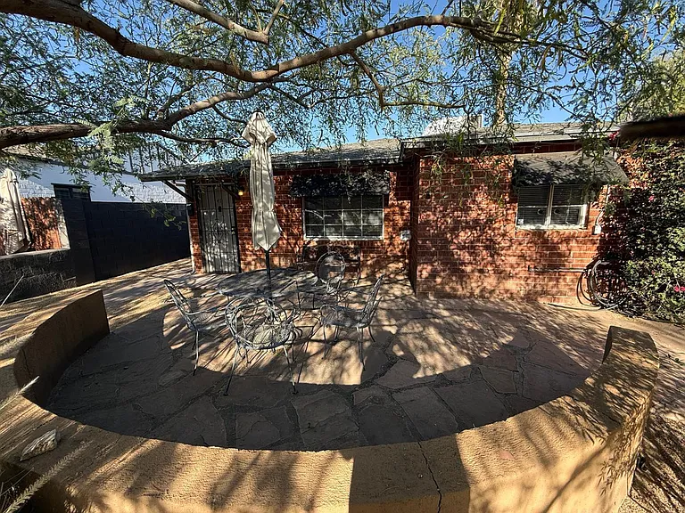 41 E Woodward Dr #FRONT — Photo 3