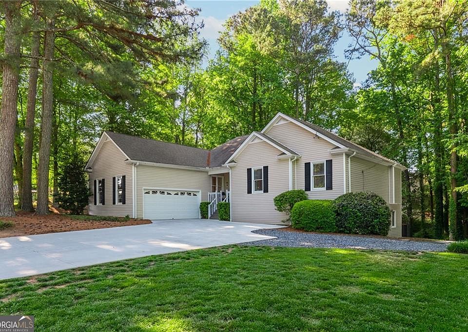 1st image of 6011 Crabapple Way