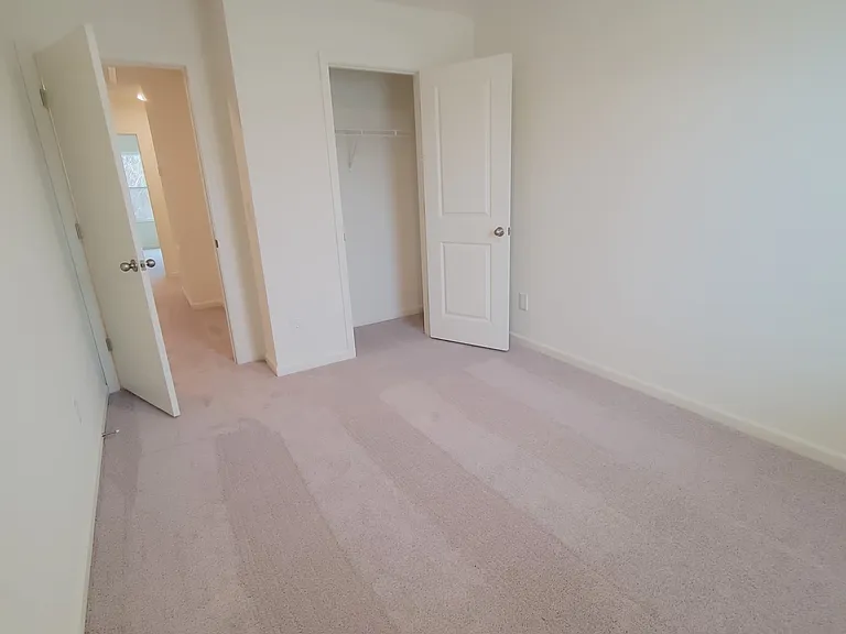 1122 Tofino Dr — Photo 6