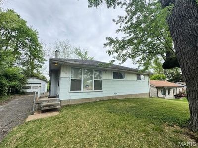 2403 Gardner Dr, Saint Louis, MO, 63136
