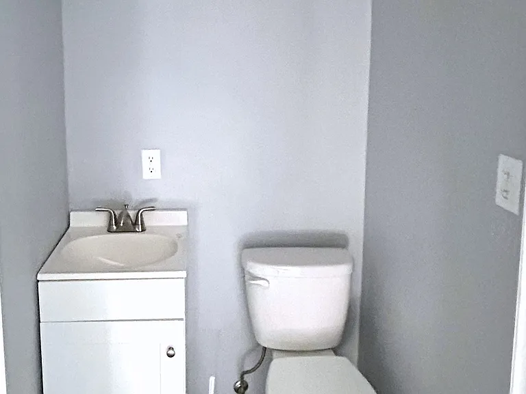 2711 Benton Ave — Photo 7