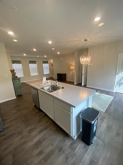 305 Stream Valley Court - 1 — Photo 3
