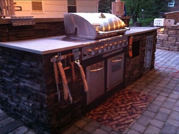 outdoor kitchen