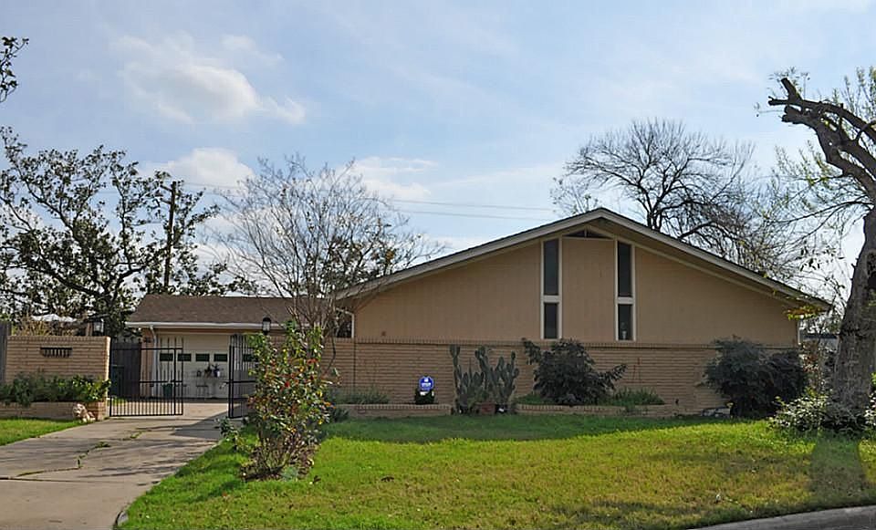 1st image of 2819 Rockarbor Dr