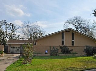 2819 Rockarbor Dr, Houston, TX 77063