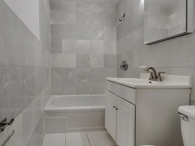 334 W 47th St #2-A — Photo 7