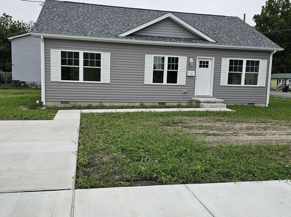 102 Greene Ave #102